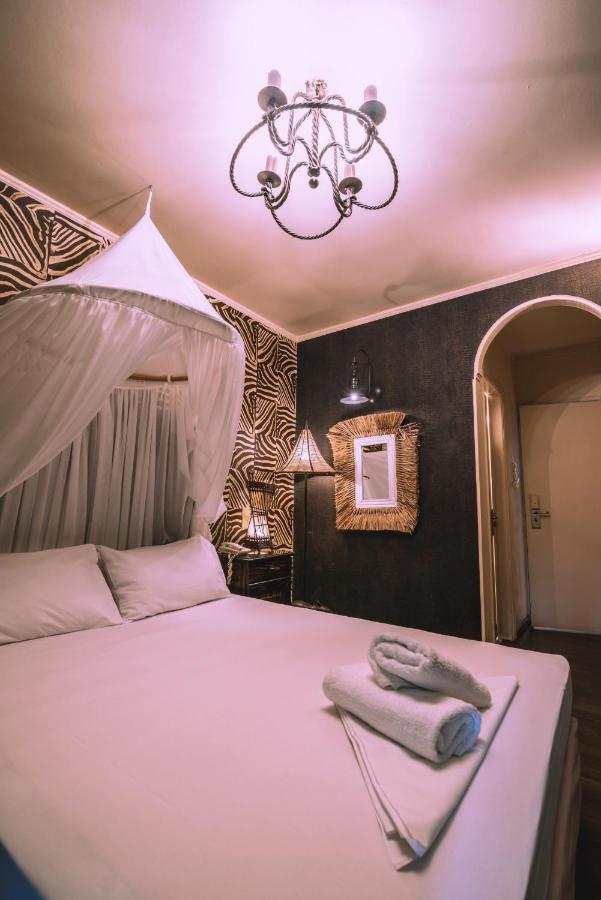 Ruby Rooms Kifisia - Adults Only Athens Exterior photo