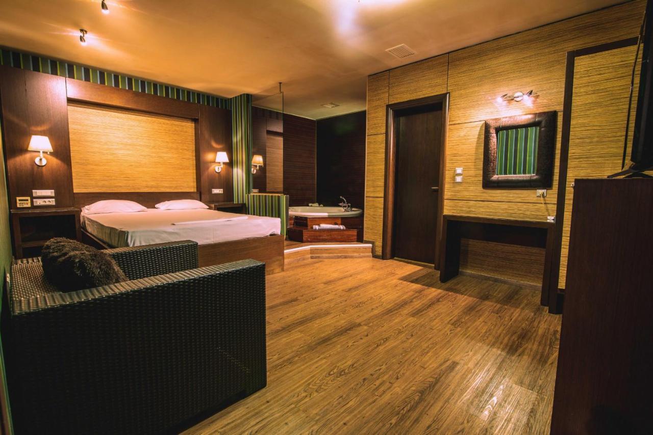 Ruby Rooms Kifisia - Adults Only Athens Exterior photo